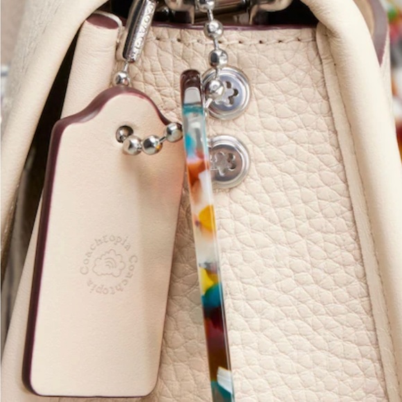 NWT Coach Wavy Dinky COACHTOPIA LEATHER Resin Chain Purse Shoulder Bag Signature - Picture 7 of 11